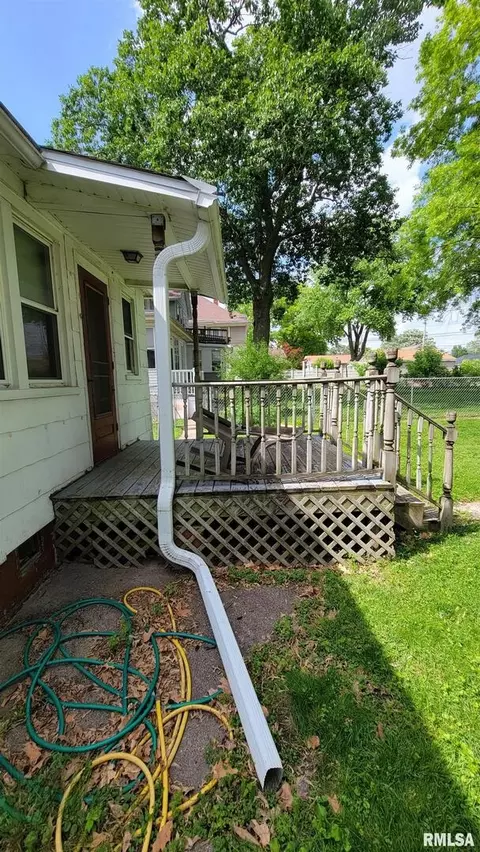 1422 14th St, Moline, IL 61265 photo 4