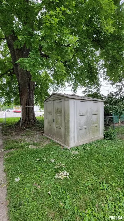 1422 14th St, Moline, IL 61265 photo 7