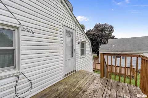 2418 48th St, Moline, IL 61265 photo 18
