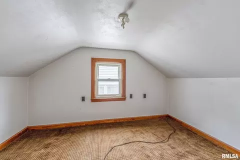 2418 48th St, Moline, IL 61265 photo 15