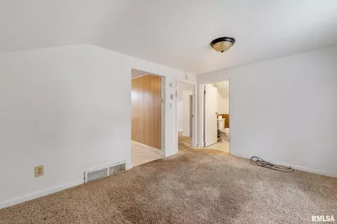 2418 48th St, Moline, IL 61265 photo 21