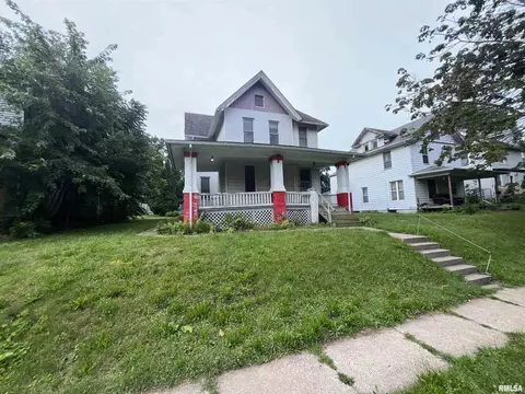 505 W 14th St, Davenport, IA 52803