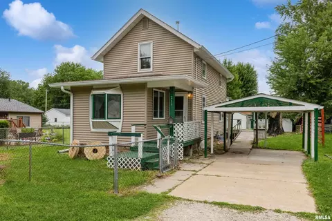 215 28th Ave, East Moline, IL 61244