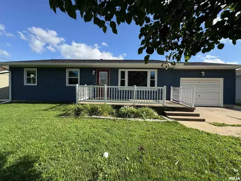 1107 26th Ave N, Clinton, IA 52732
