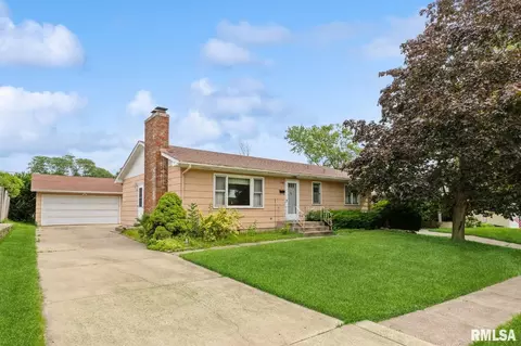 3220 W Denison Ave, Davenport, IA 52804