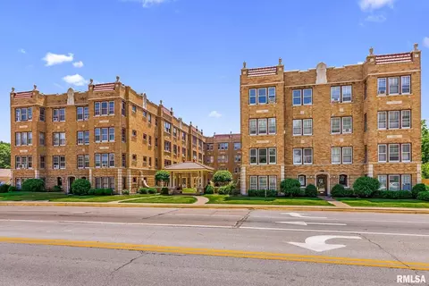 1618 18th Ave #30, Rock Island, IL 61201