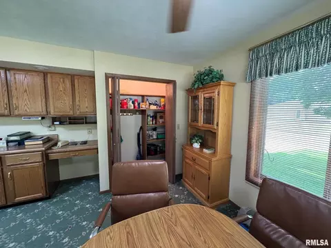 1620 41st St, Moline, IL 61265 photo 13