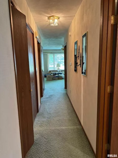 1620 41st St, Moline, IL 61265 photo 21