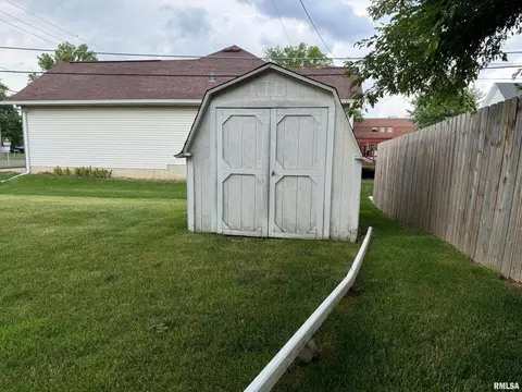 1620 41st St, Moline, IL 61265 photo 32