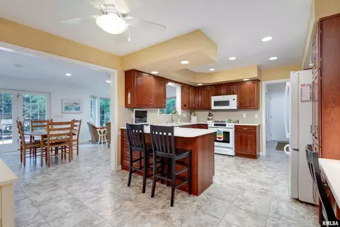 4 Wilderness Ct, Moline, IL 61265 photo 15