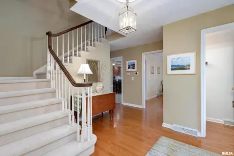 4 Wilderness Ct, Moline, IL 61265 photo 4