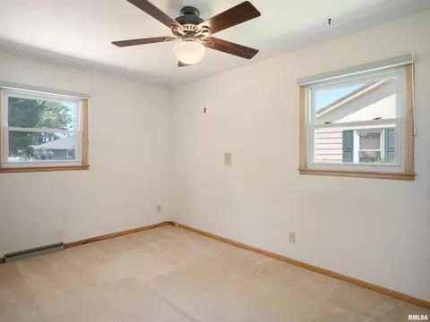 613 E Walnut St, Geneseo, IL 61254 photo 23