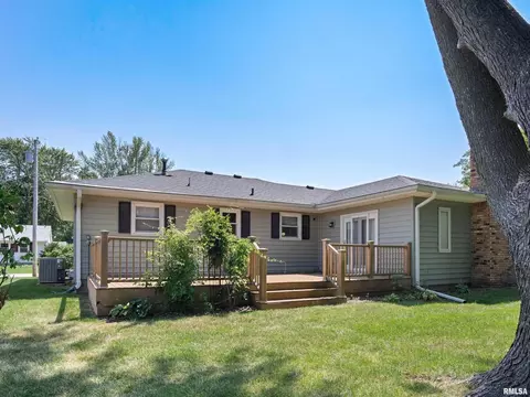 613 E Walnut St, Geneseo, IL 61254 photo 8