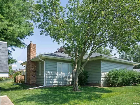 613 E Walnut St, Geneseo, IL 61254 photo 6