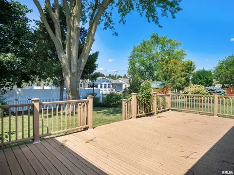 613 E Walnut St, Geneseo, IL 61254 photo 9