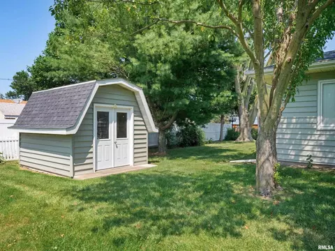 613 E Walnut St, Geneseo, IL 61254 photo 7