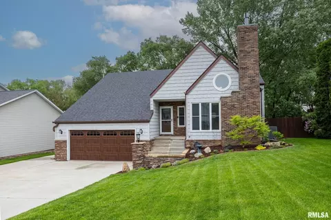 104 Blackhawk Dr, Park View, IA 52748