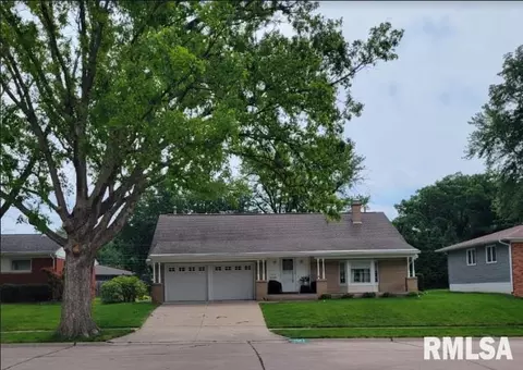 3502 43rd St, Moline, IL 61265