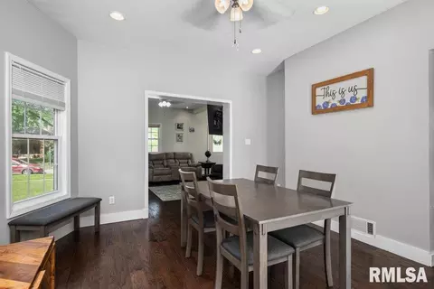 2036 14th St, Moline, IL 61265 photo 9
