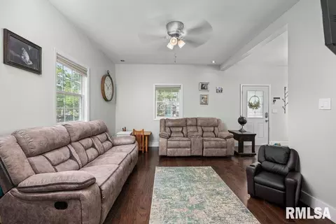 2036 14th St, Moline, IL 61265 photo 6