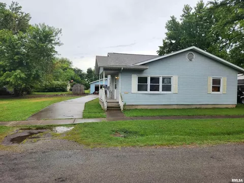 511 S 26th St, Herrin, IL 62948 photo 2