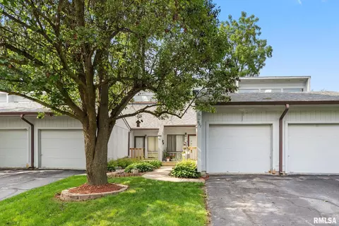 497 44th Avenue Ct, East Moline, IL 61244