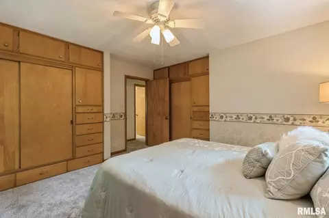 806 36th St, Moline, IL 61265 photo 24