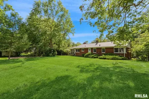 806 36th St, Moline, IL 61265 photo 7