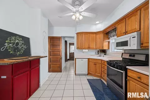 1311 18th Ave, Moline, IL 61265 photo 10
