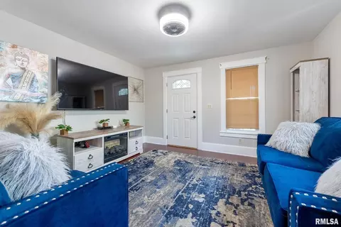 1613 28th Ave, Moline, IL 61265 photo 4