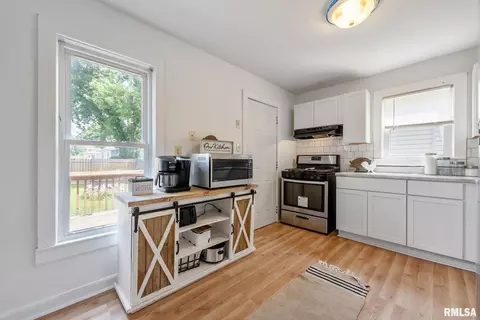 1613 28th Ave, Moline, IL 61265 photo 9