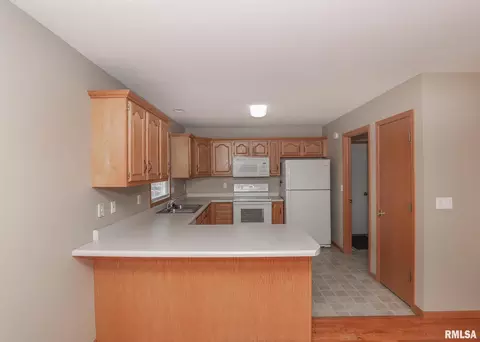 1110 17th Ave, Silvis, IL 61282 photo 10