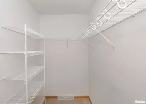 1110 17th Ave, Silvis, IL 61282 photo 18