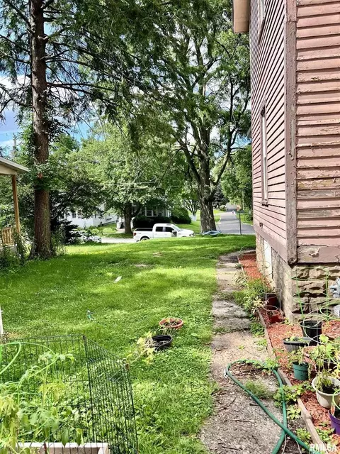 1822 14th Ave, Moline, IL 61265 photo 4