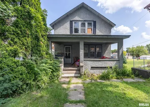 626 8th Ave S, Clinton, IA 52732