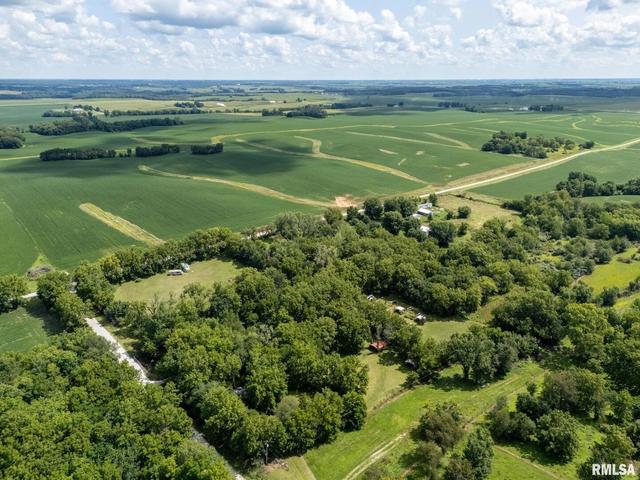 1083 290th St, Viola, IL 61245