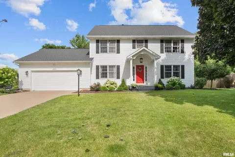 4719 Greenbrier Dr, Davenport, IA 52807