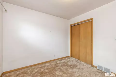 1603 4th Ave, Silvis, IL 61282 photo 6