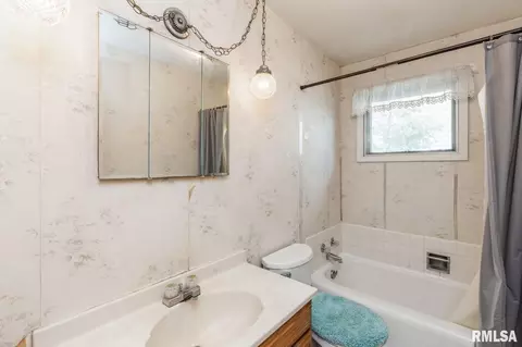 1603 4th Ave, Silvis, IL 61282 photo 10