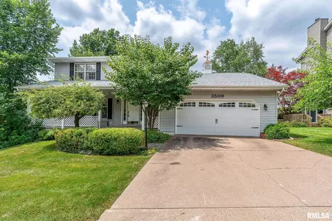 3509 33rd Street Ct, Moline, IL 61265
