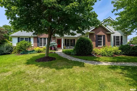 1007 14th St, Port Byron, IL 61275