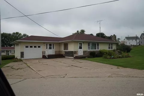 100 S 1st St, Springbrook, IA 52075