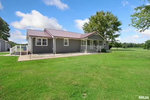 6746 Park Street Rd, Benton, IL 62812