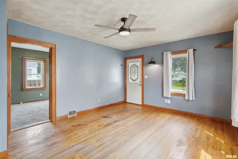 3621 26th St, Moline, IL 61265 photo 7