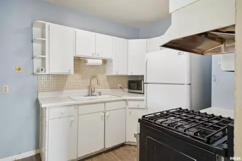 3621 26th St, Moline, IL 61265 photo 11