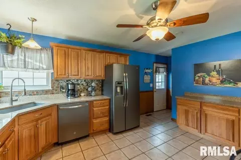 3819 15th St #B, Moline, IL 61265 photo 9