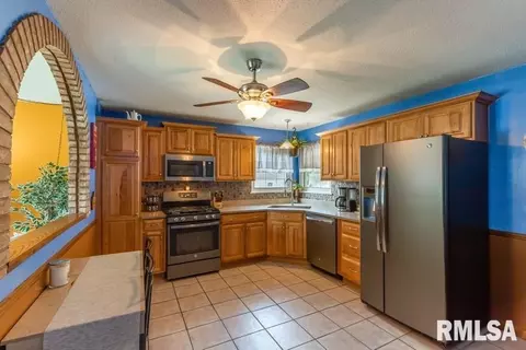3819 15th St #B, Moline, IL 61265 photo 8