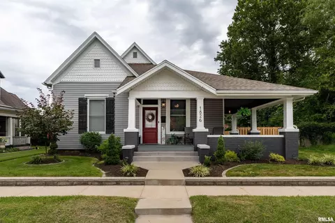 1826 Spruce St, Murphysboro, IL 62966