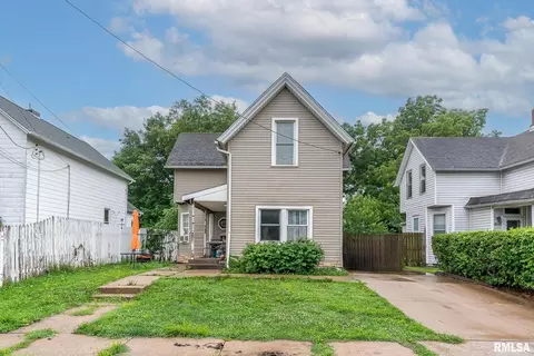 1441 W 12th St, Davenport, IA 52804