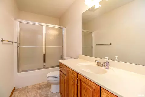 5335 19th Ave, Moline, IL 61265 photo 20